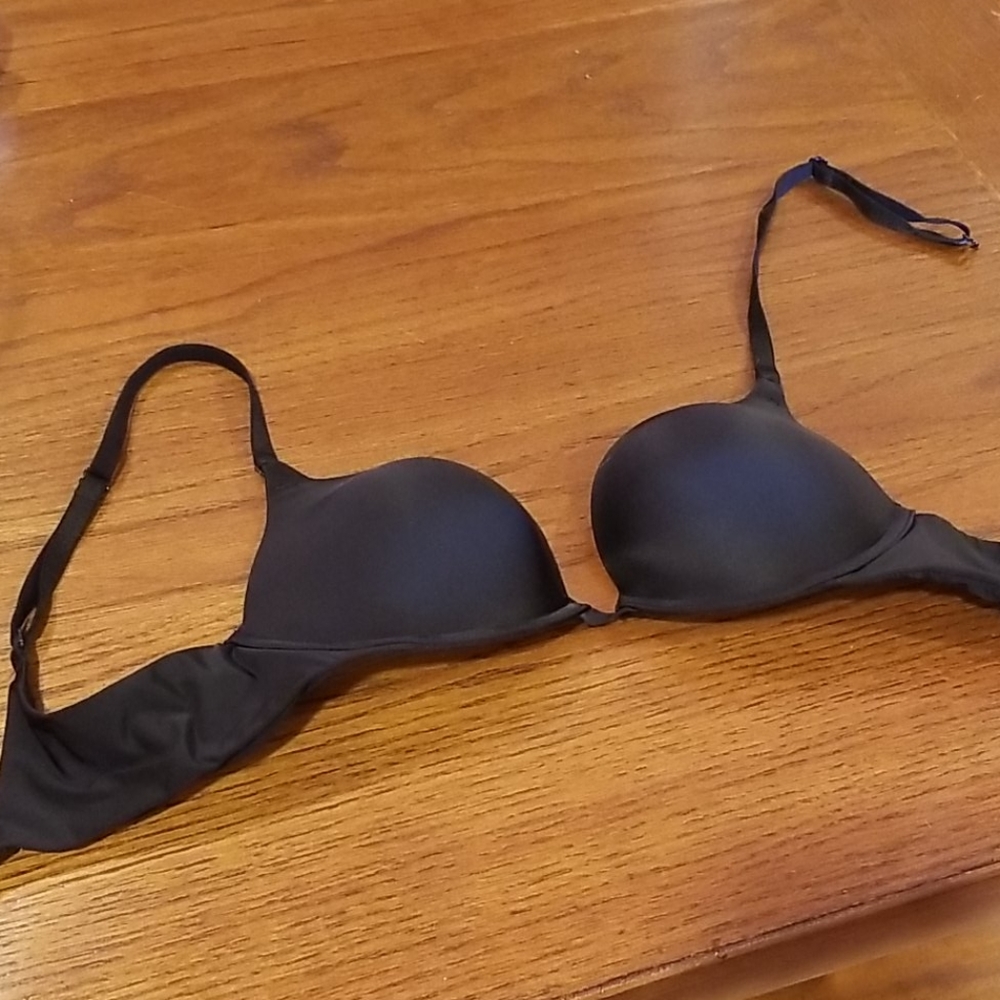 Victoria's Secret bra 32C black